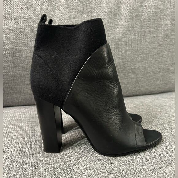 Vince Aren Black Leather Wool Open Toe Heeled Booties Size 8 Made in Italy EUC - Picture 5 of 14
